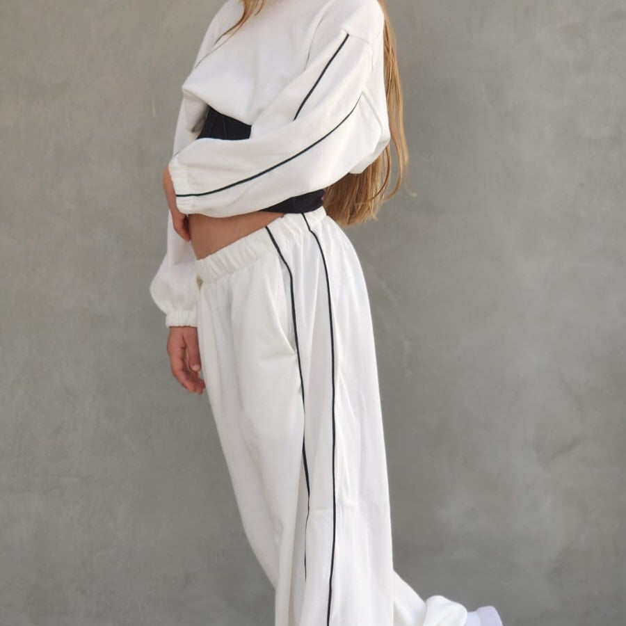 סט מכנס חולצה וגופייה לילדות