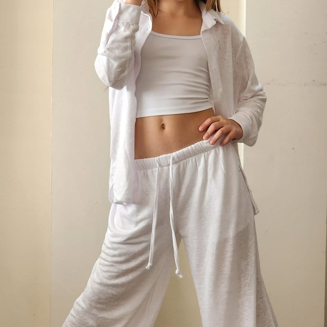 סט מכנס חולצה מכופתרת וגוזייה לילדות ונערות