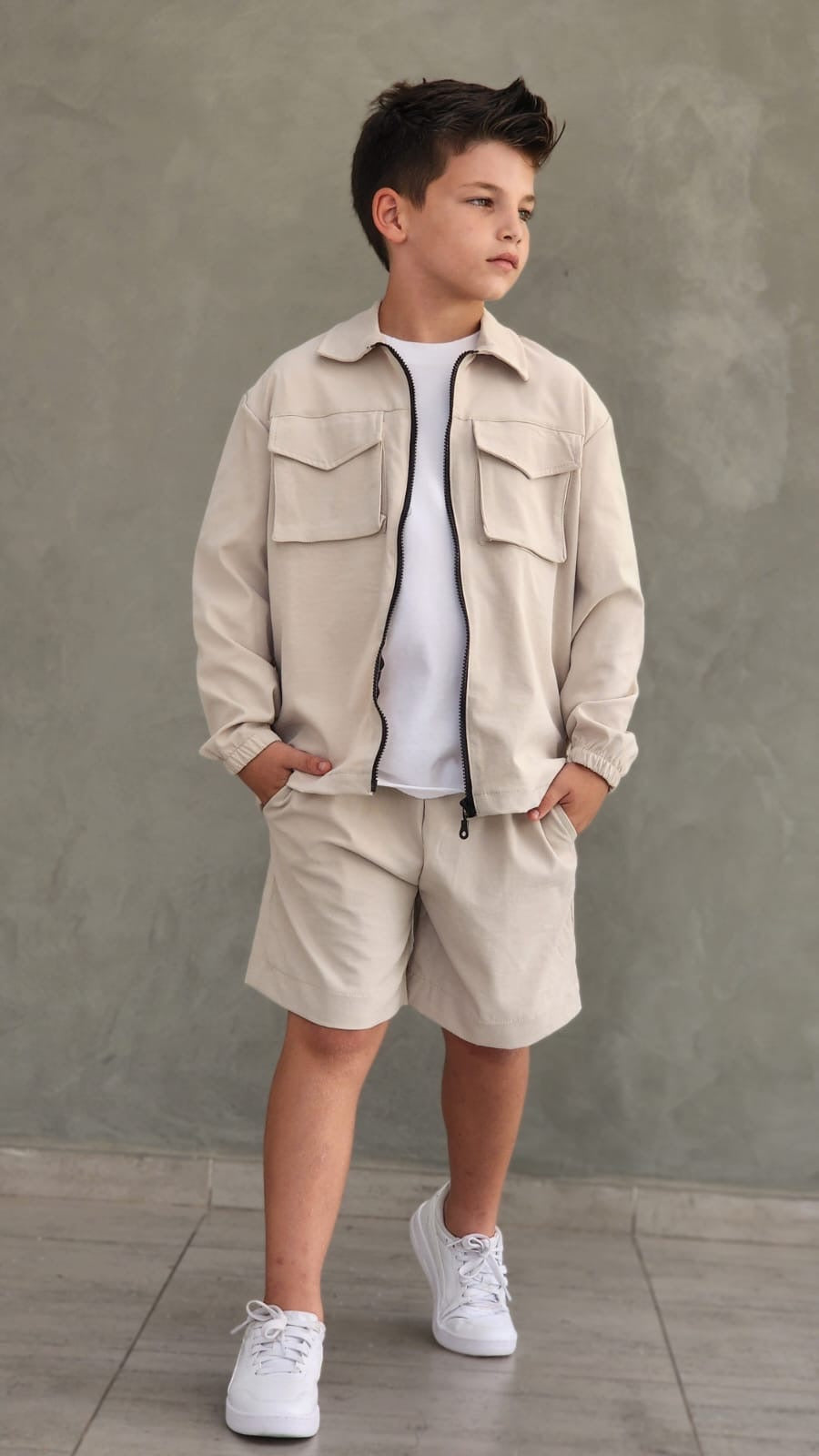 חליפת בנים ג'קט רוכסן ברמודה וטישרט