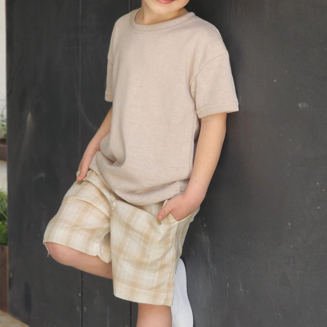 סט לילדים מכנס ברמודה משבצת וחולצת סלאב אוברסיז