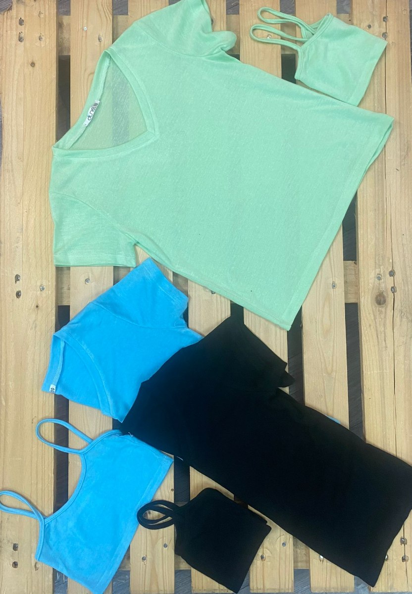 חולצת וי לילדה כולל גוזייה