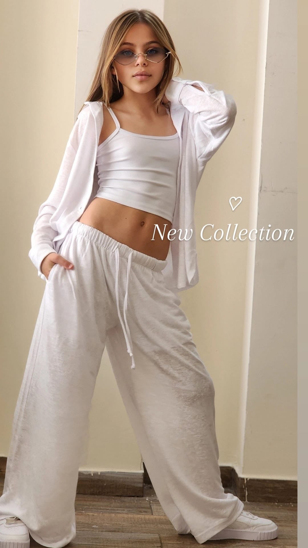 סט לבן לבנות עם ביטנה חולצה מכופתרת וגוזייה