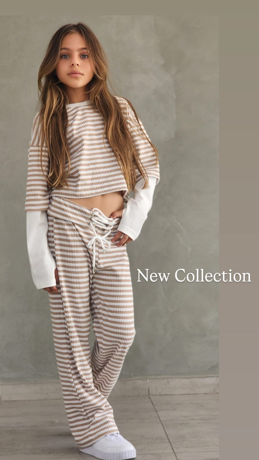 חליפת סריג פסים מכנס וחולצת שרוול כפפה