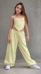 חליפת היפ הופ מכנס חולצה וגופייה לבנות צהוב