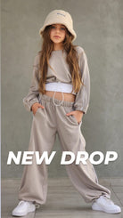 סט מכנס חולצה וגופייה לילדות