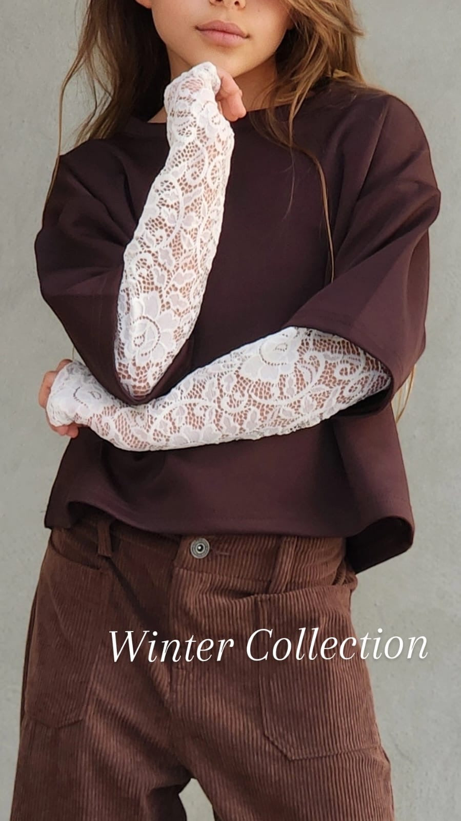 מכנס ארוך קורדרוי חולצת קרופ שרוול תחרה