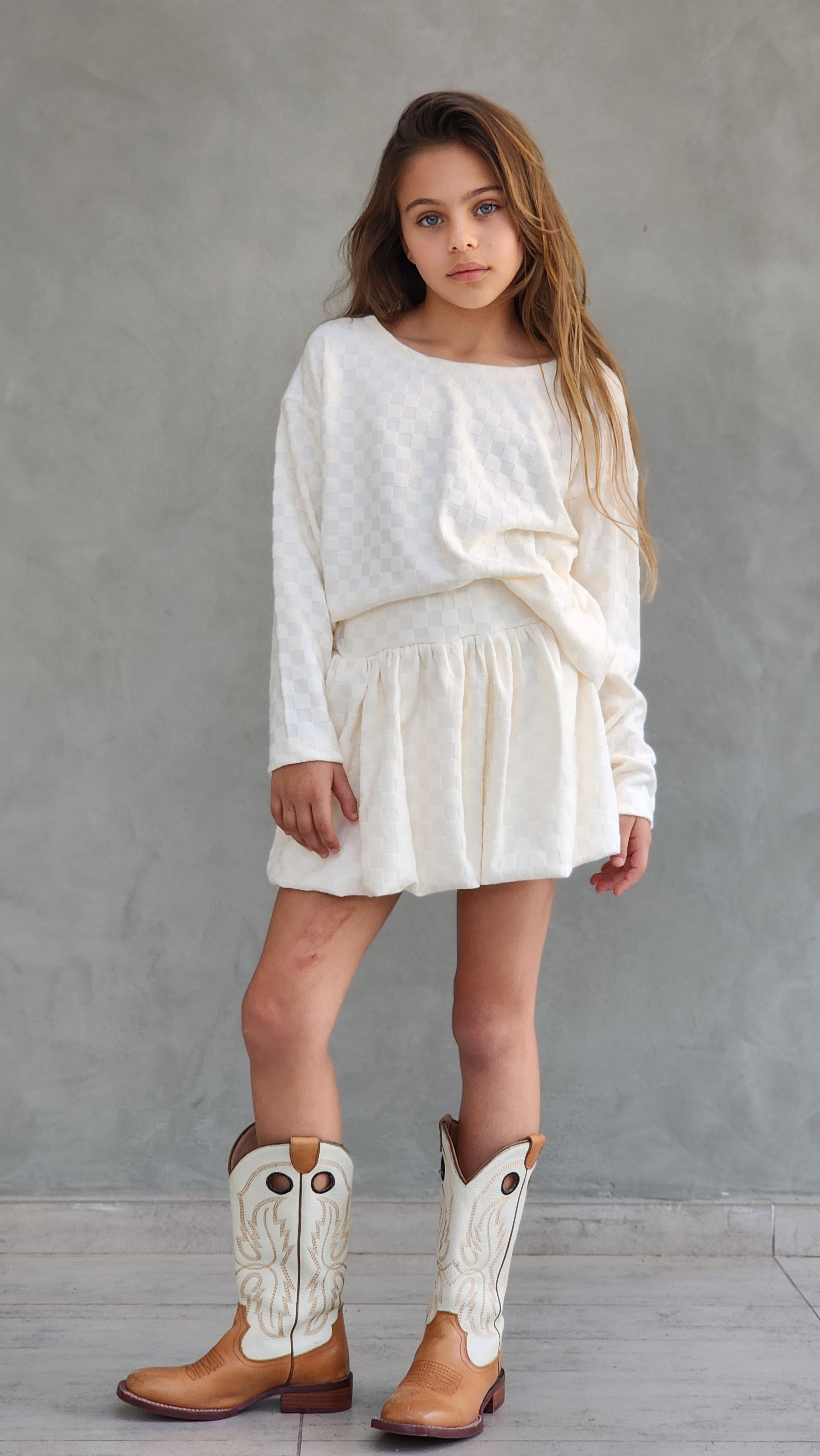 סט חצאית בלון סריג וחולצת קרופ רחבה