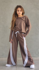 חליפת היפ הופ 4 פסים