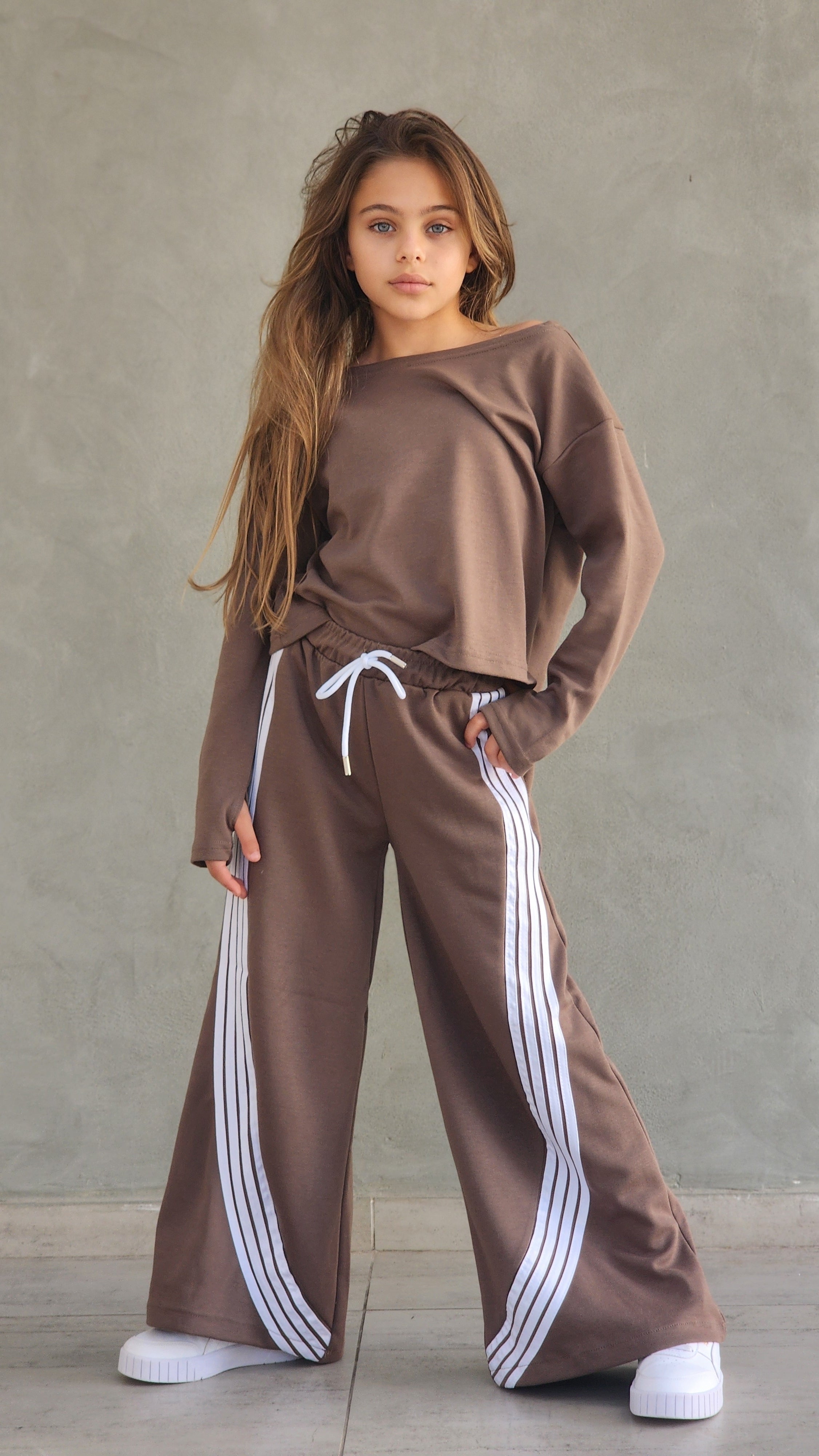 חליפת היפ הופ 4 פסים