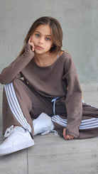 חליפת היפ הופ 4 פסים