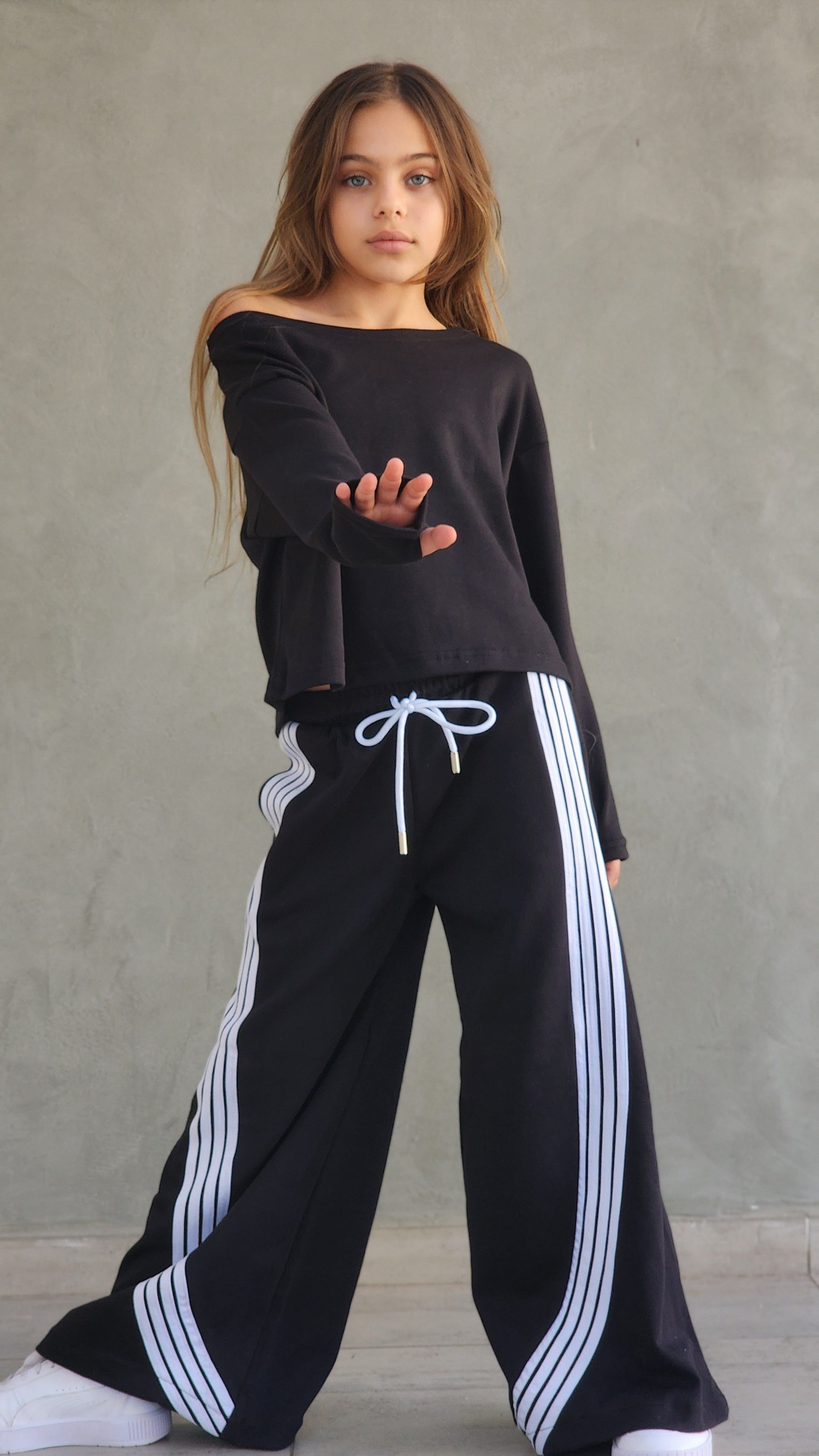 חליפת היפ הופ 4 פסים