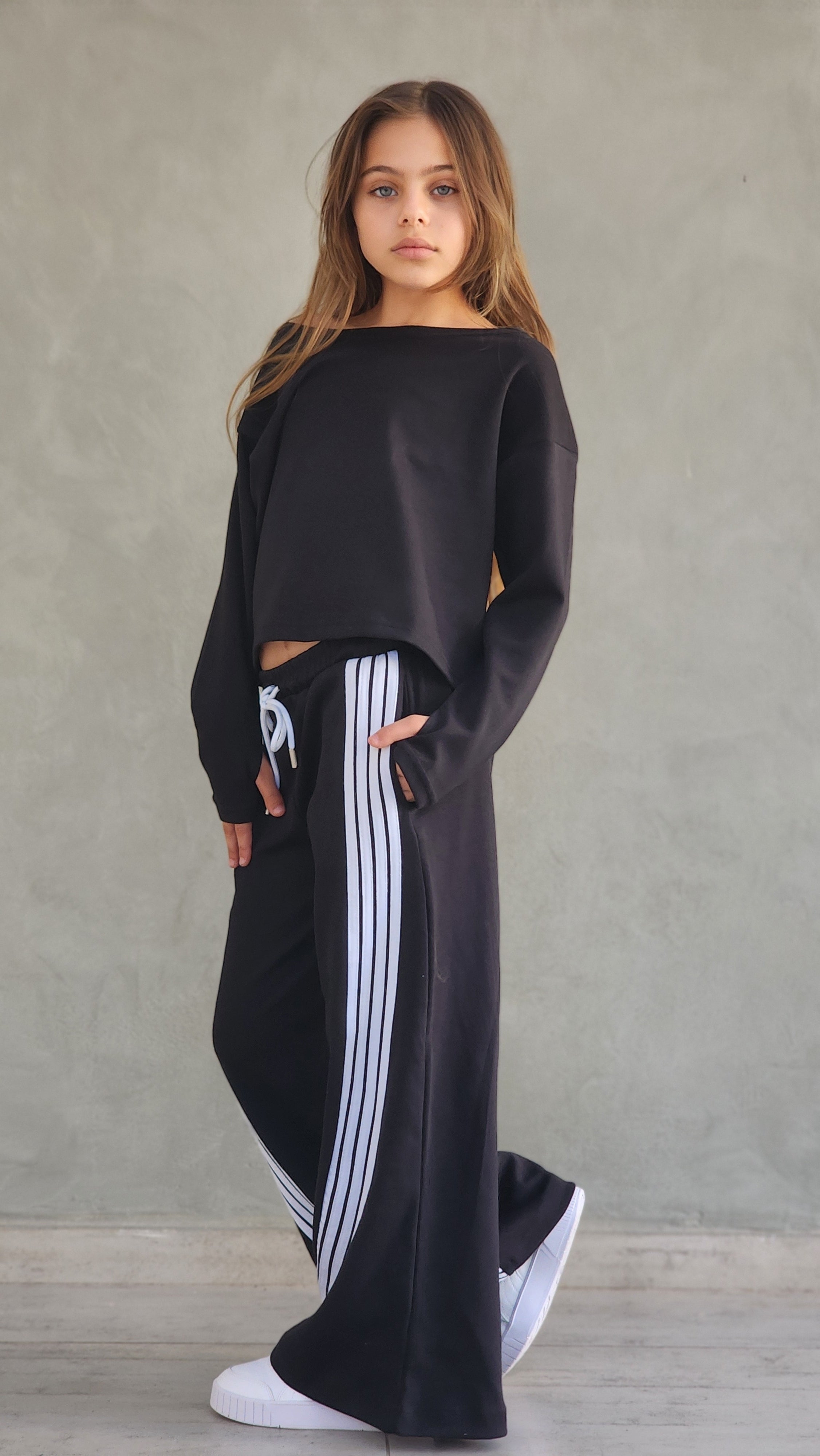 חליפת היפ הופ 4 פסים