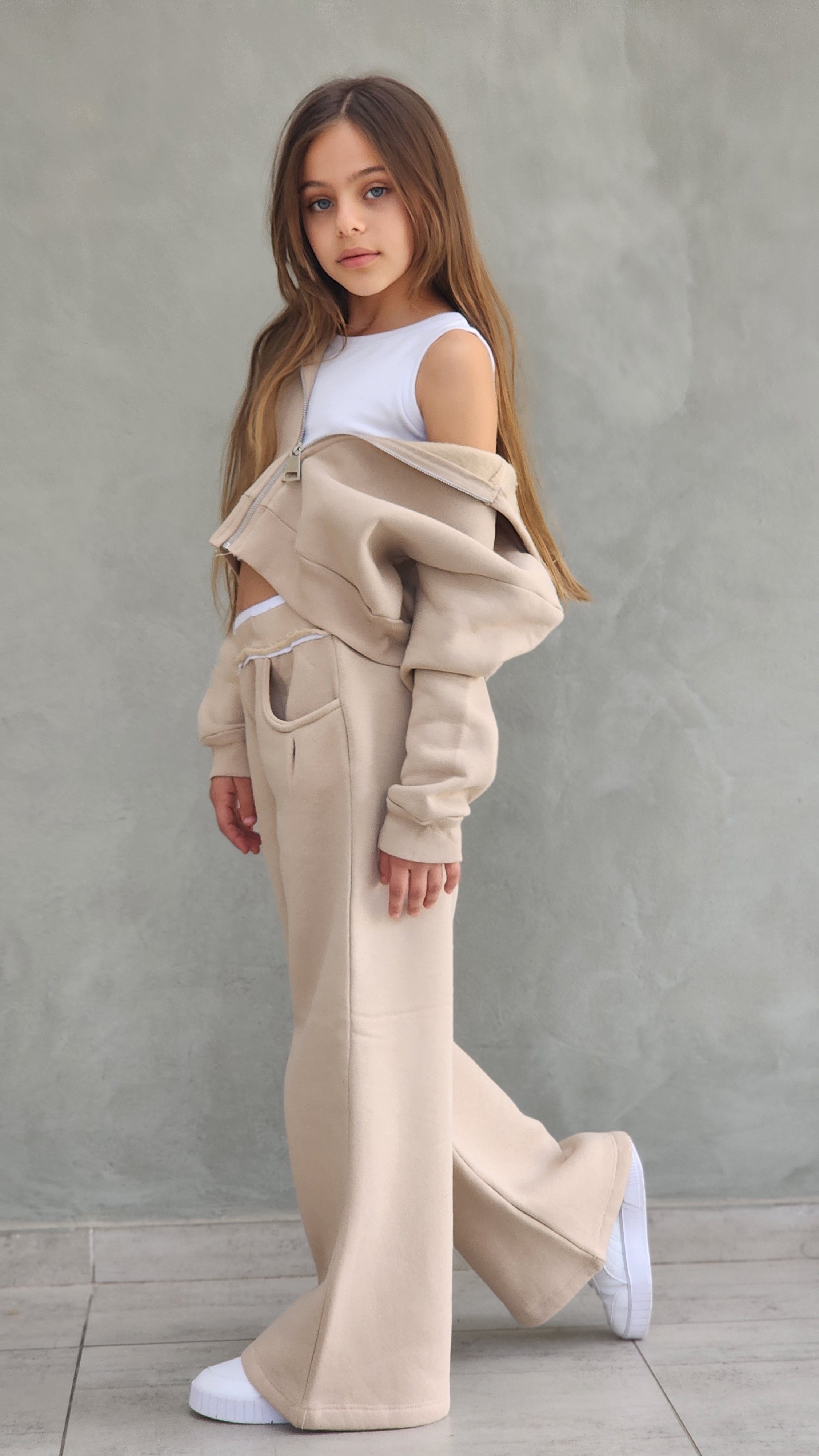 חליפת פוטר עבה ,מכנס וג'קט קפושון ללא גופייה