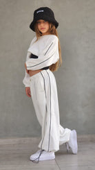 סט מכנס חולצה וגופייה לילדות