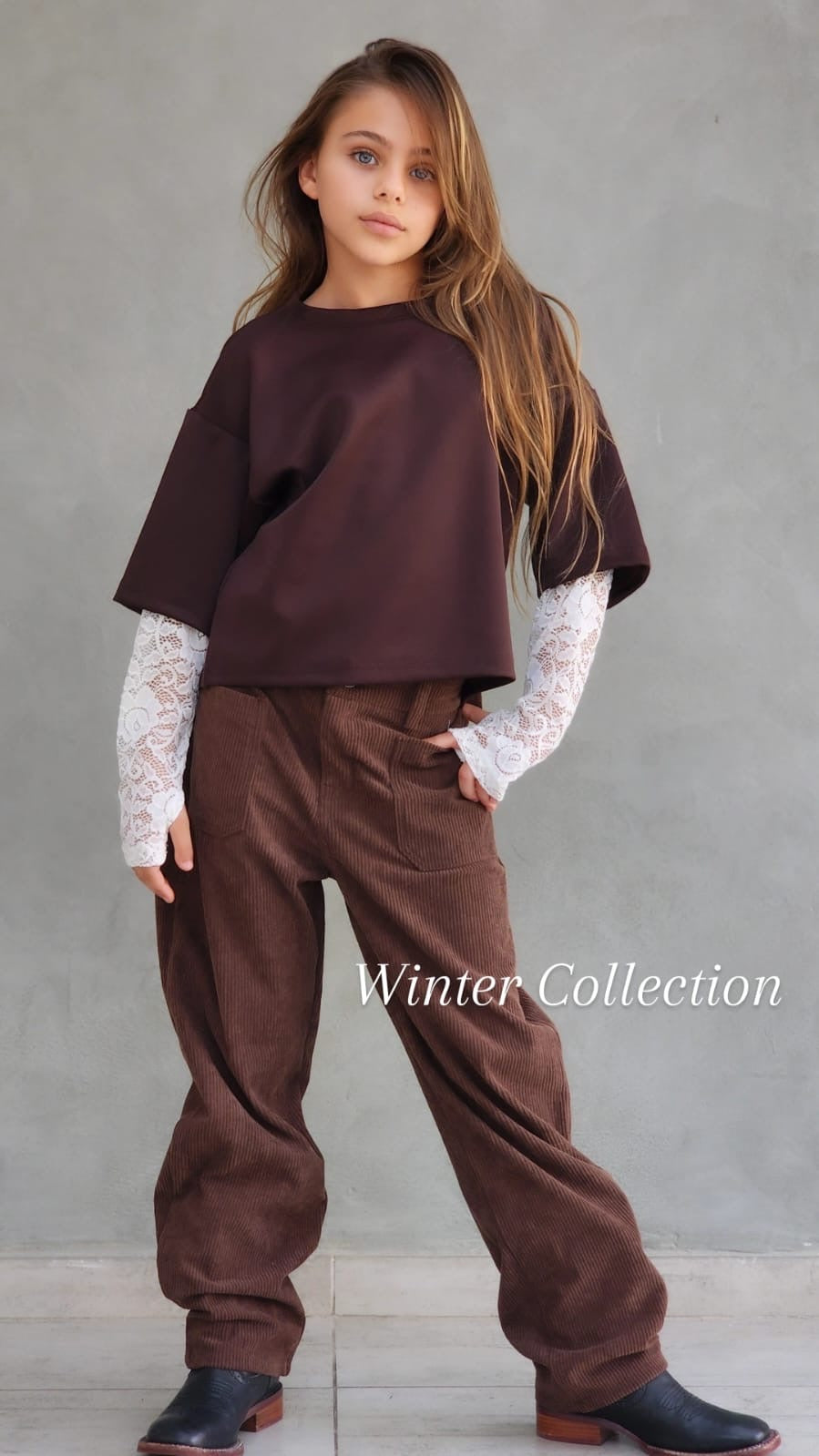 מכנס ארוך קורדרוי חולצת קרופ שרוול תחרה