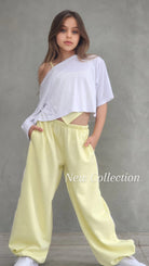 חליפת היפ הופ מכנס חולצה וגופייה לבנות צהוב לבן