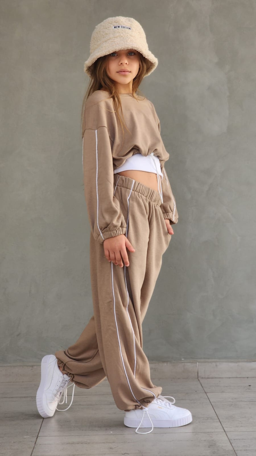 סט מכנס חולצה וגופייה לילדות