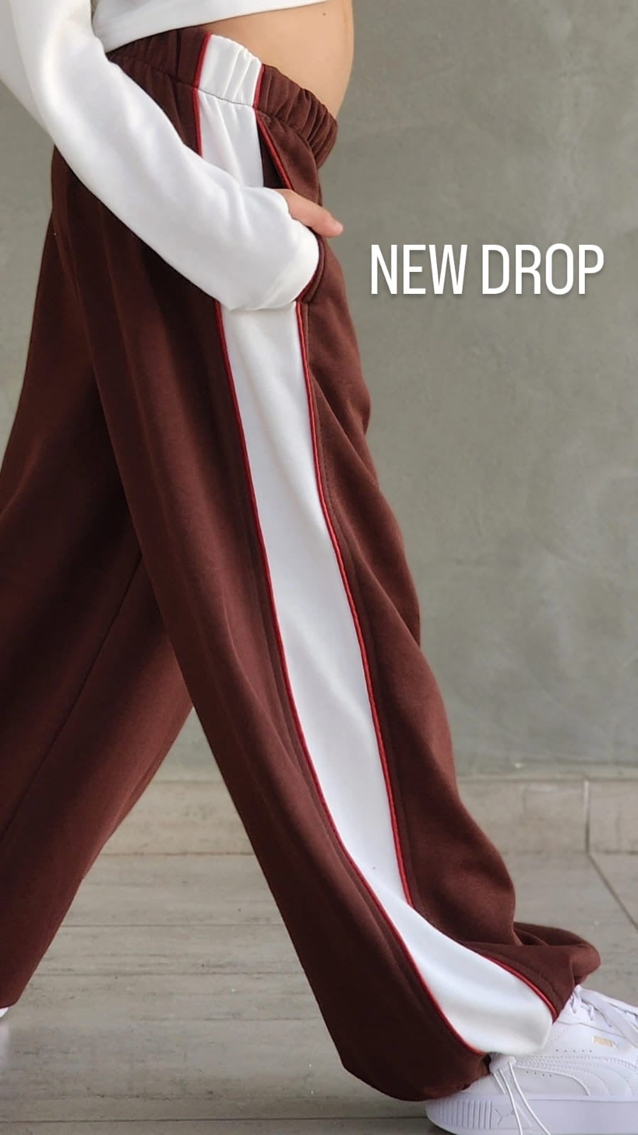 חליפת פרנצ'טרי פס רחב עם שני סרטי פספול