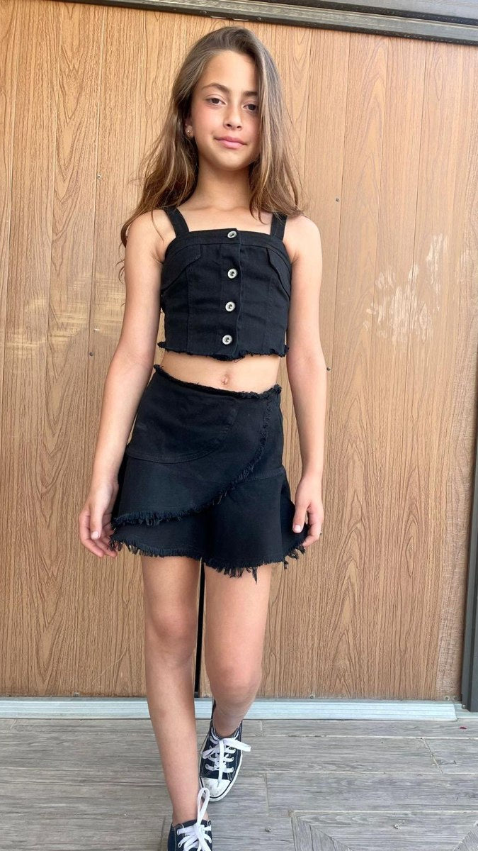 סט סטרפלס וחצאית שחורה ג'ינס