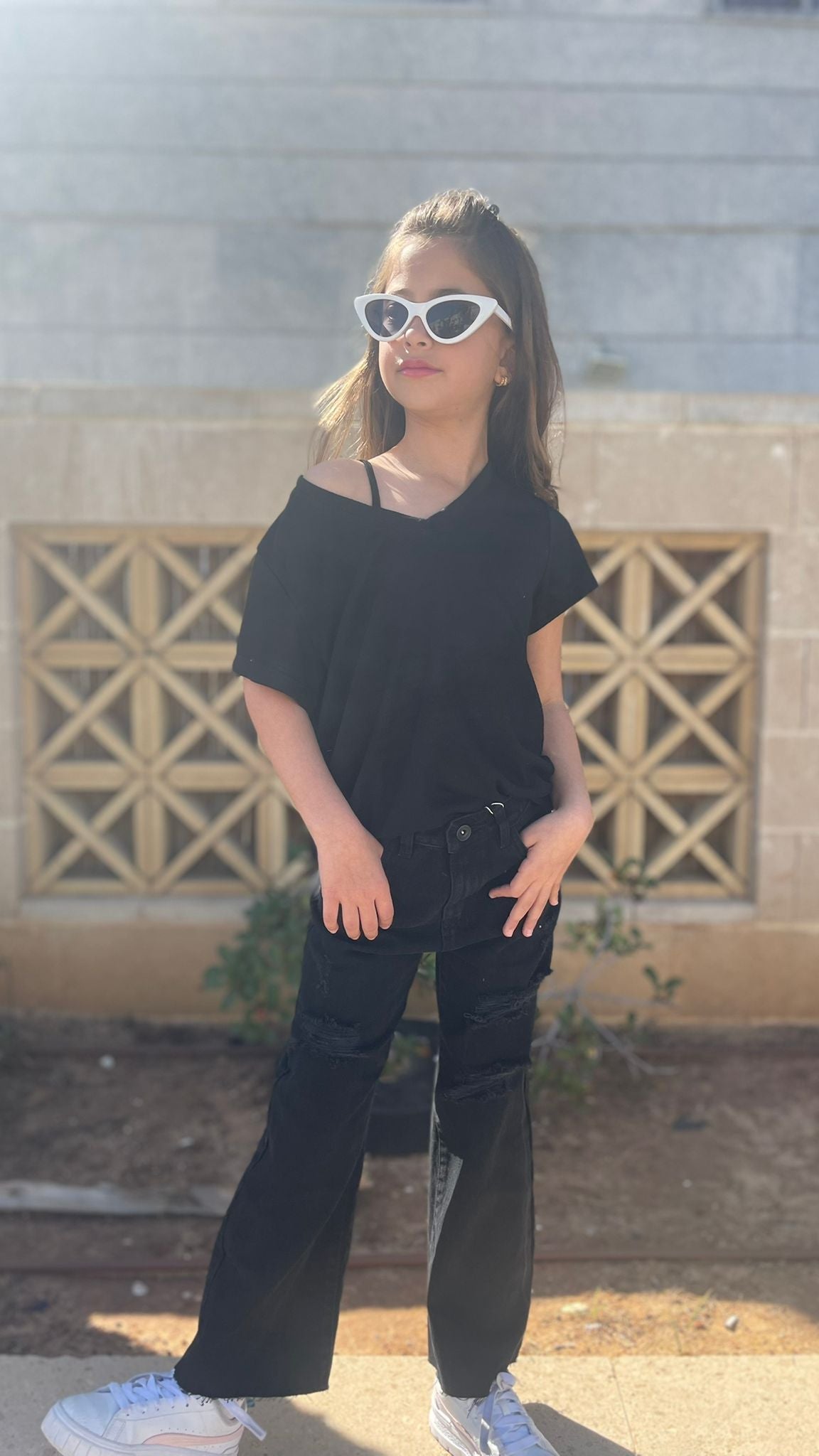 חולצת וי לילדה כולל גוזייה