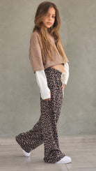 חליפת פרנצ'טרי מנומר וחולצה שילוב כפפה