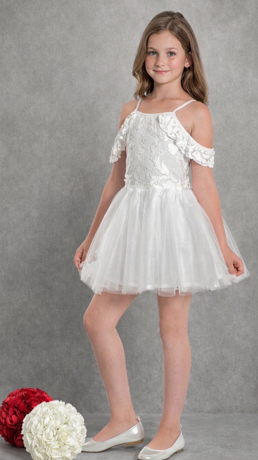 שמלת בת מצווש טוטו שילוב תחרה ושרשרת פנינים