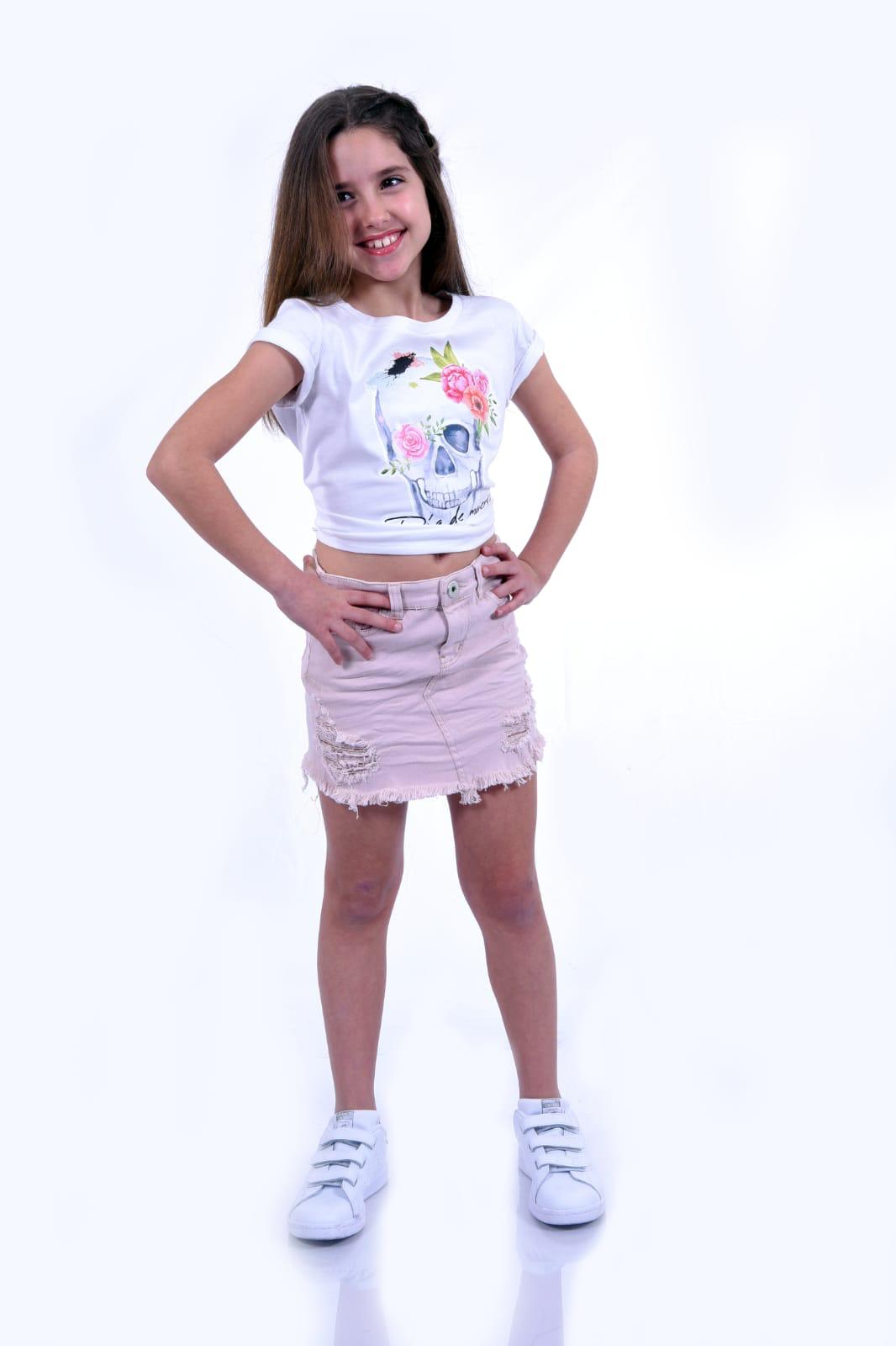 חצאית קרעים צבועה