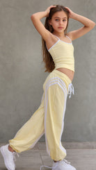 חליפת היפ הופ צהובה לילדות ונערות מכנס וחולצה DUNE KIDS
