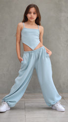 מכנסי היפ הופ לילדות חולצה וגופיה