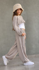 סט מכנס חולצה וגופייה לילדות