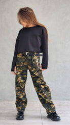 חולצה שרוול ארוך  ומכנס צבאי