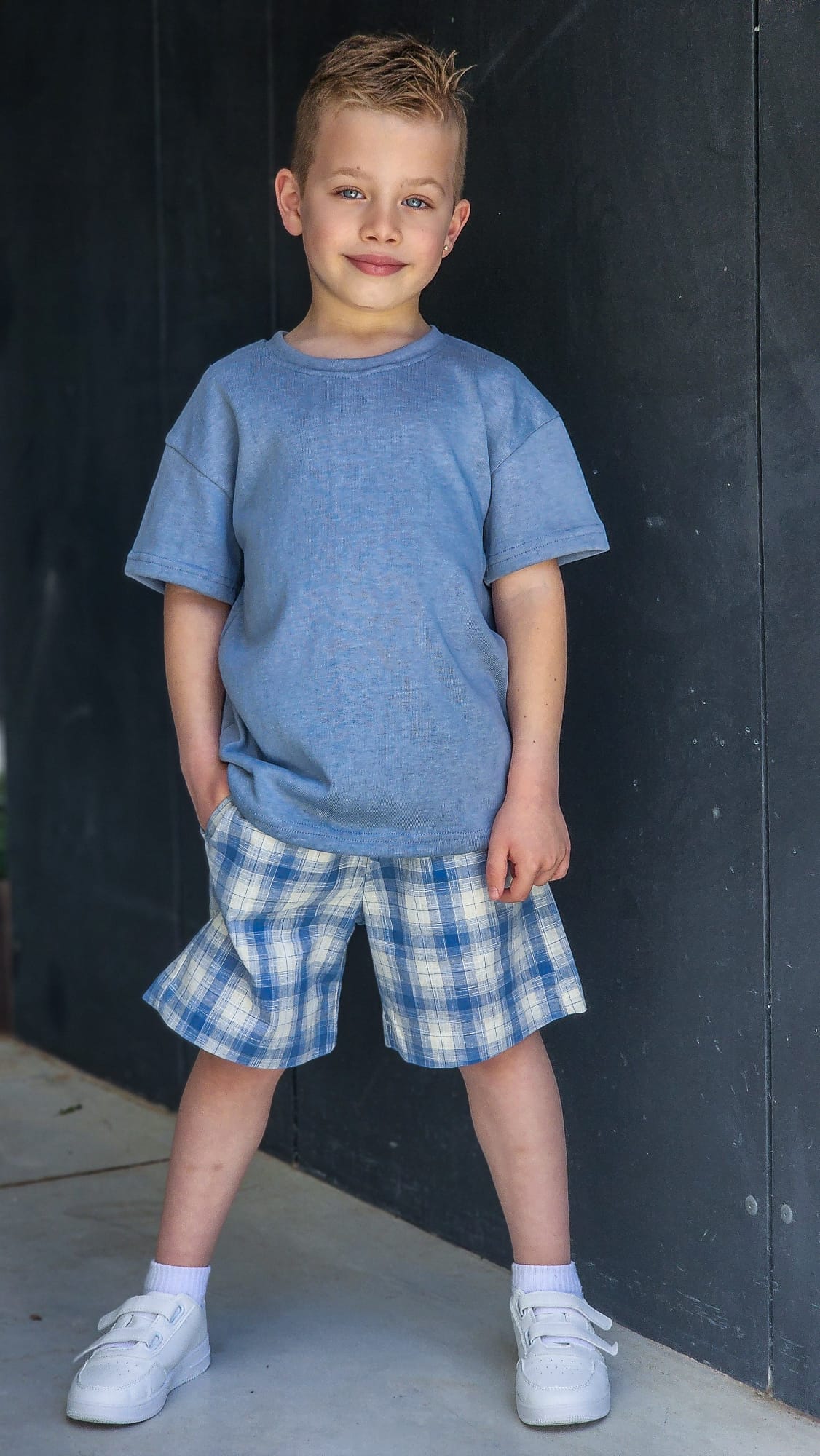 סט כחול לבנים מכנס ברמודה משבצת וחולצת סלאב אוברסיז 