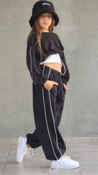 סט מכנס חולצה וגופייה לילדות