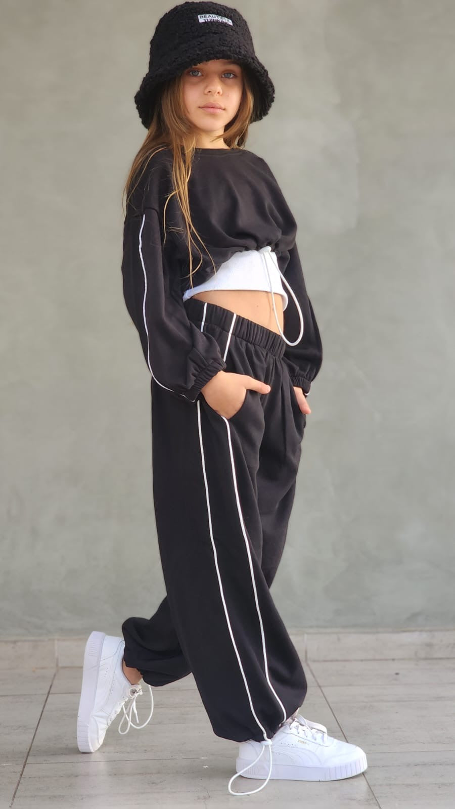 סט מכנס חולצה וגופייה לילדות