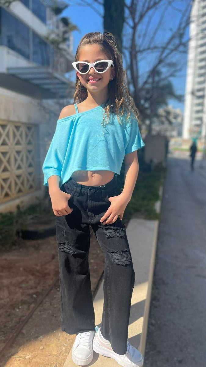 חולצה צווארון ניקי + גוזייה