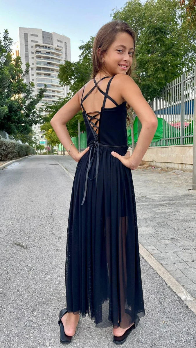 שמלה לילדה לארוע לבנה קשירה בגב