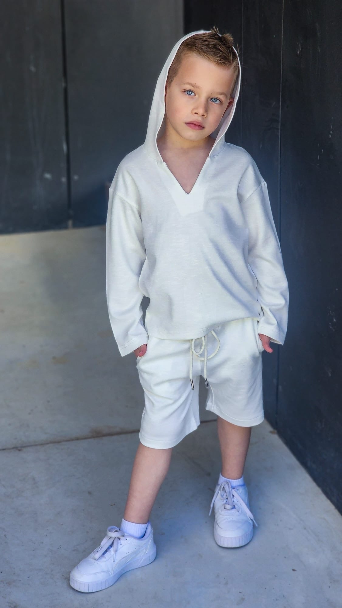 סט סריג טקסטורה ברמודה וחולצת קפושון