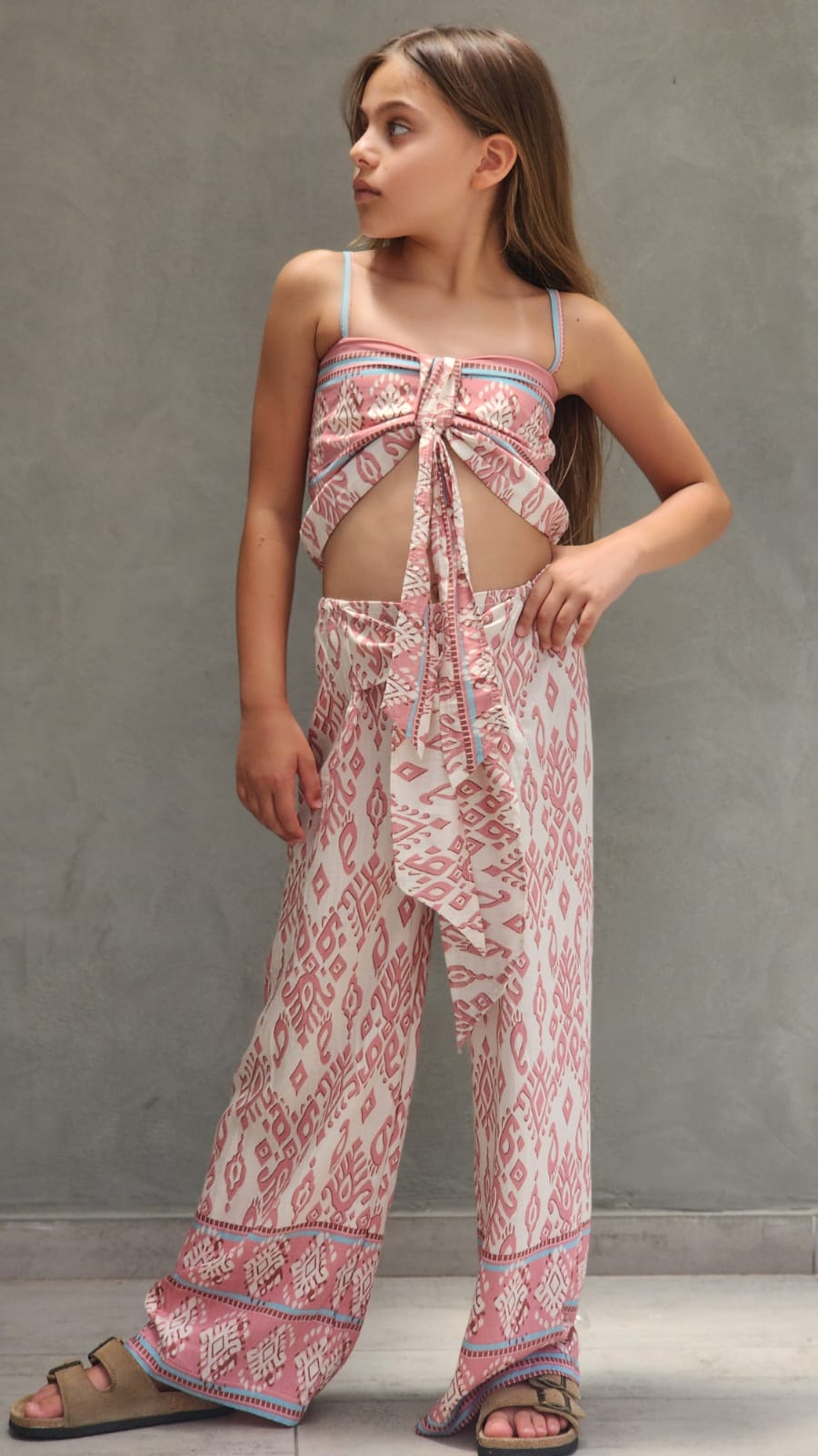 סט מכנס וחולצת בורדורה